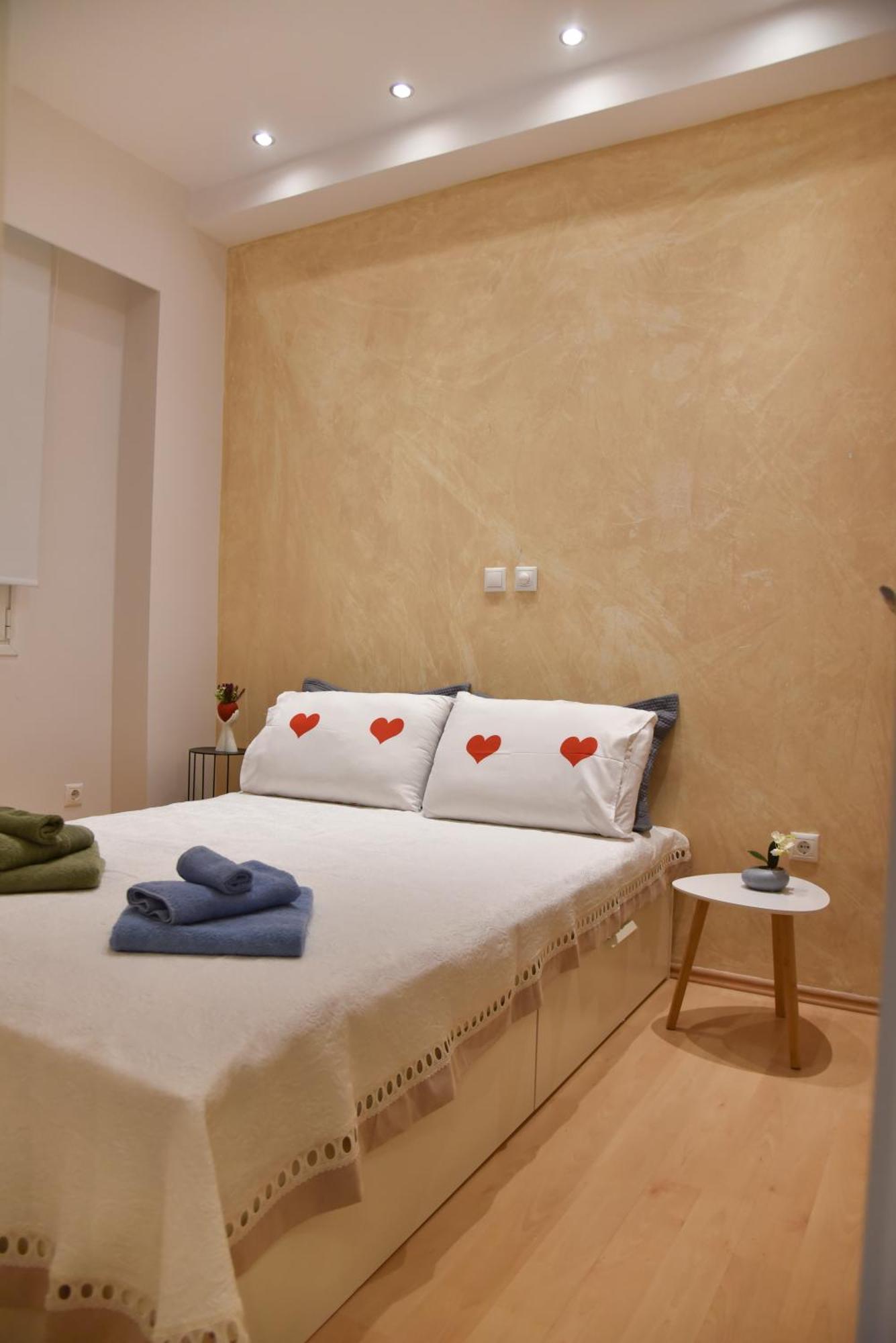 Tiny Treasure Apartment Афіни Екстер'єр фото